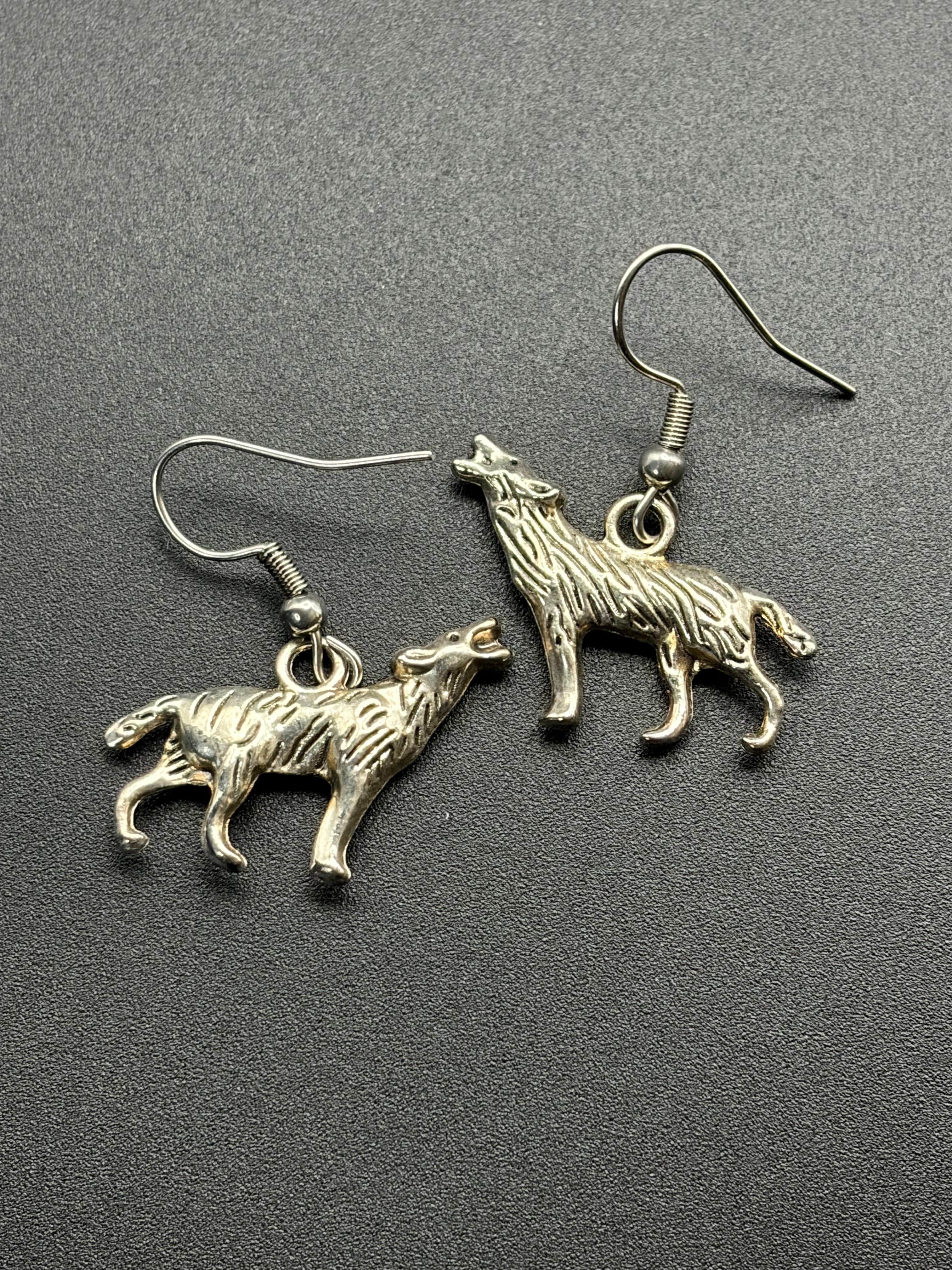 Metal Howling Wolf Earrings